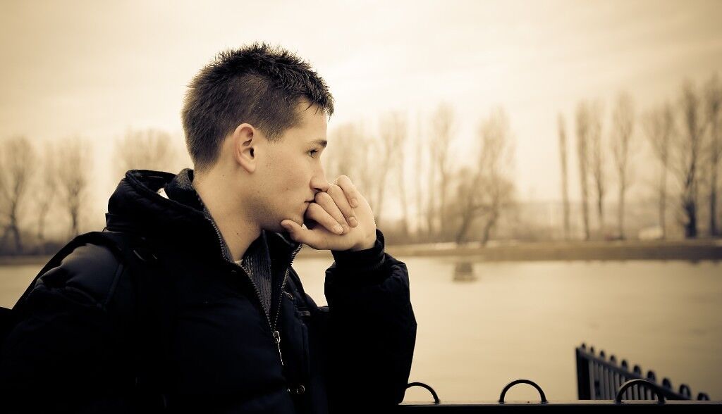  5912085  Denis, 30 ,    