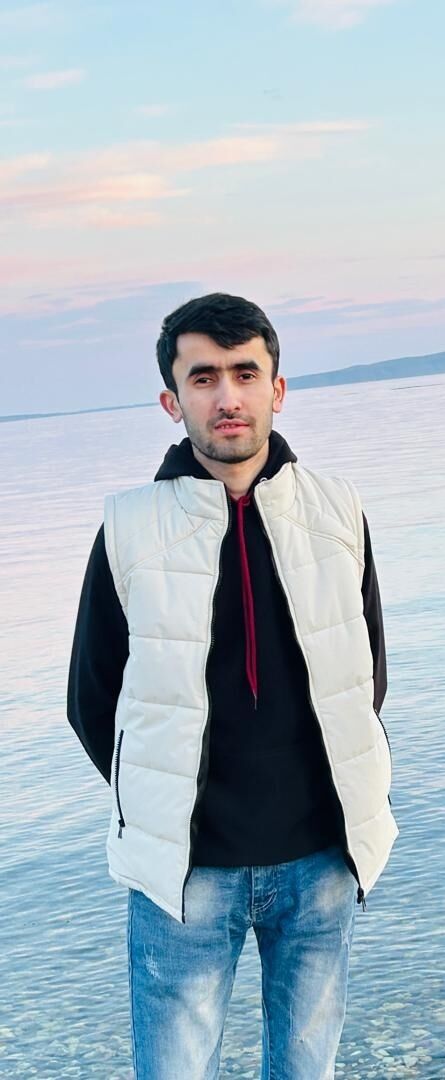  43386805  Bahrom, 29 ,    