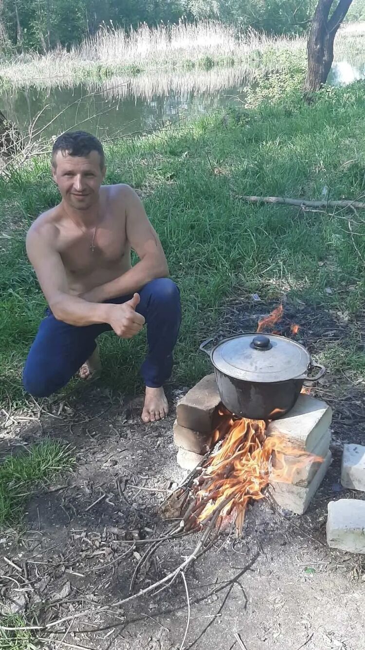  37689125  , 40 ,    