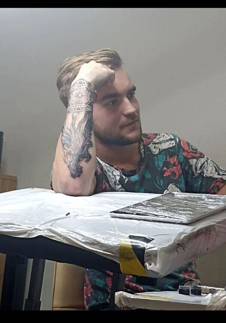 47916885  , 26 ,    -