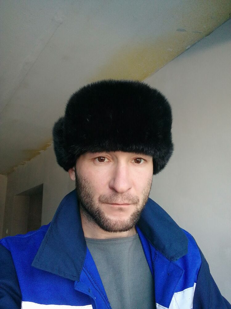  ,   Stepan, 36 ,   ,   