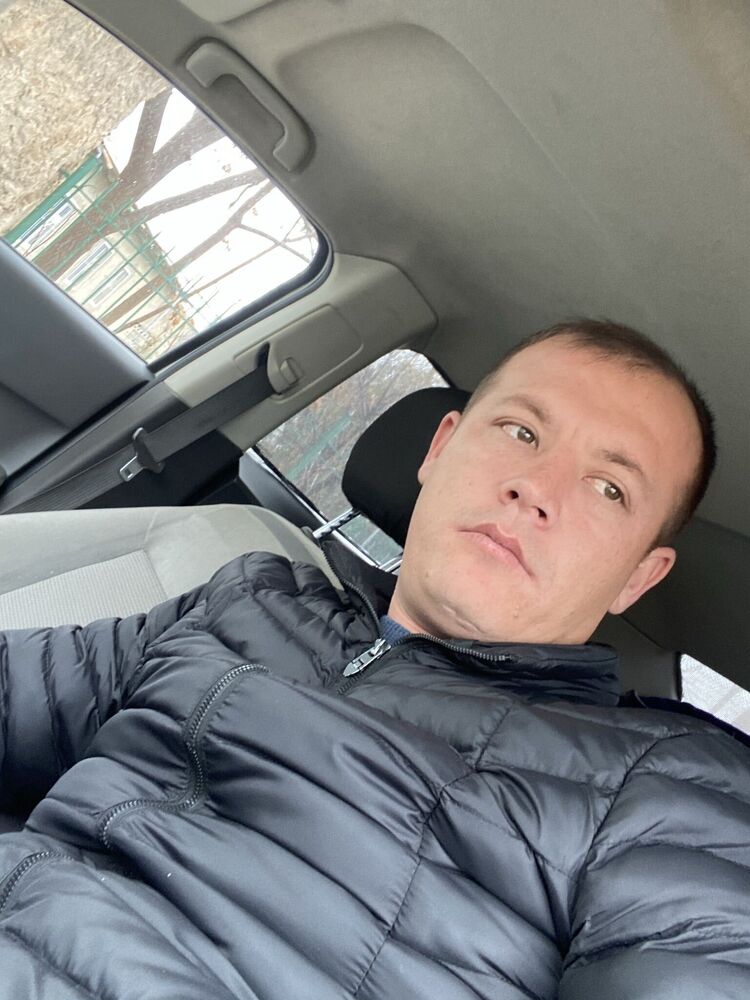  42913055  Uragan, 35 ,    