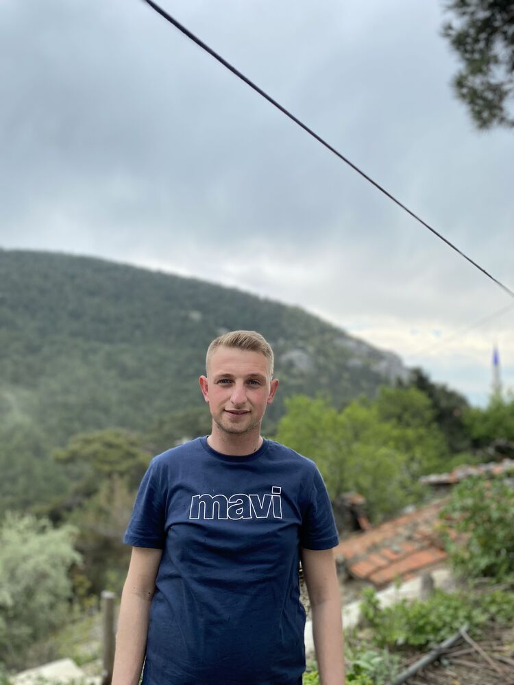  ,   Oguzhan, 27 ,   ,   