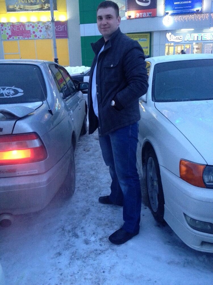  11744595  Evgeny, 31 ,    
