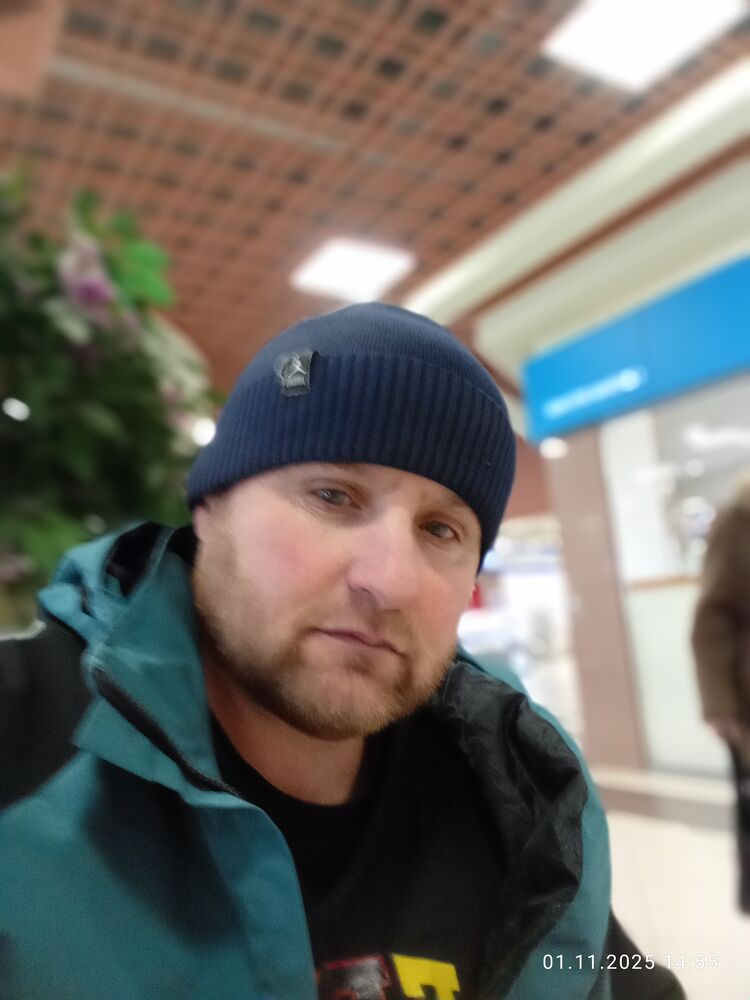  54700905  Gulov, 45 ,    