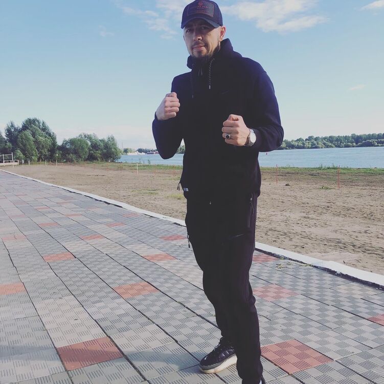 ���������� �����������, ���� ������� Han, 34 ����, ������������ ��� ������, ����� � ���������