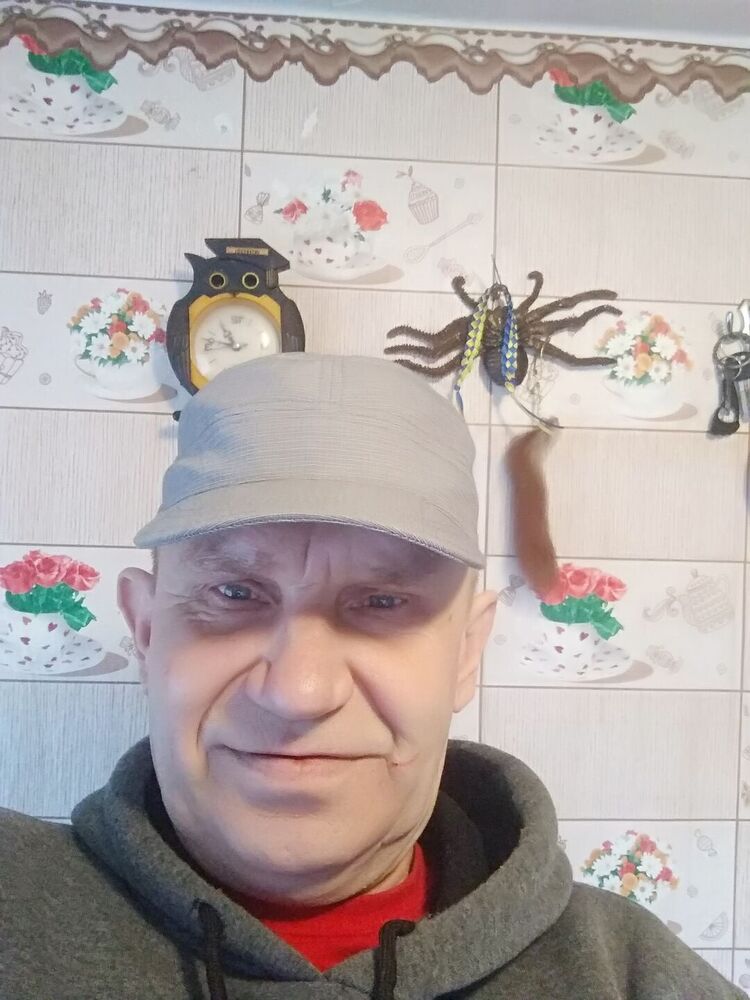  33493375  Ivan, 59 ,    