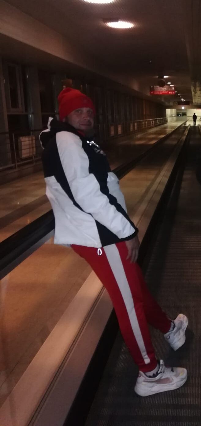   ,   David, 42 ,   ,   