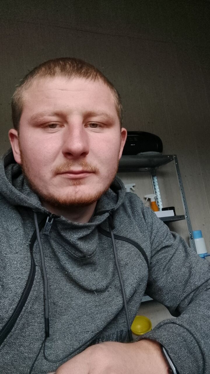  ,   Denis, 25 ,   ,   