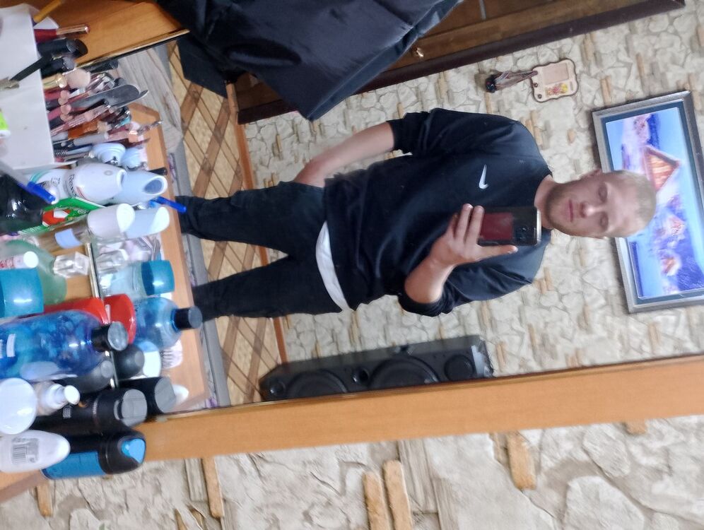  43278425  Vladislav, 29 ,    