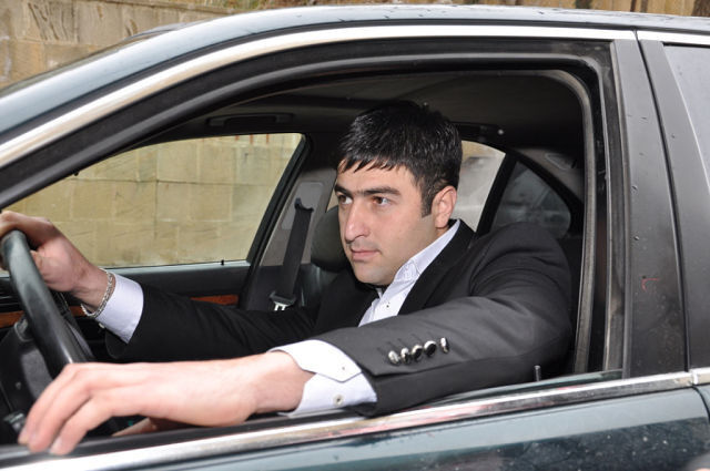  ,   ALiK, 35 ,   ,   , c 