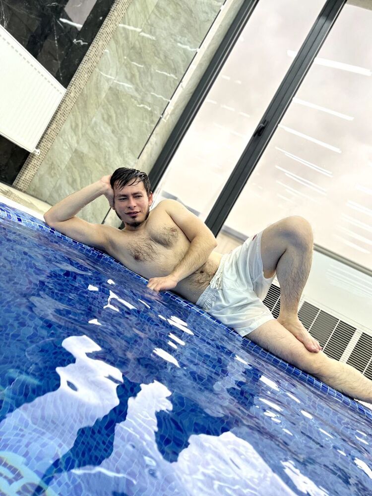  29727215  Khodjaev, 33 ,    