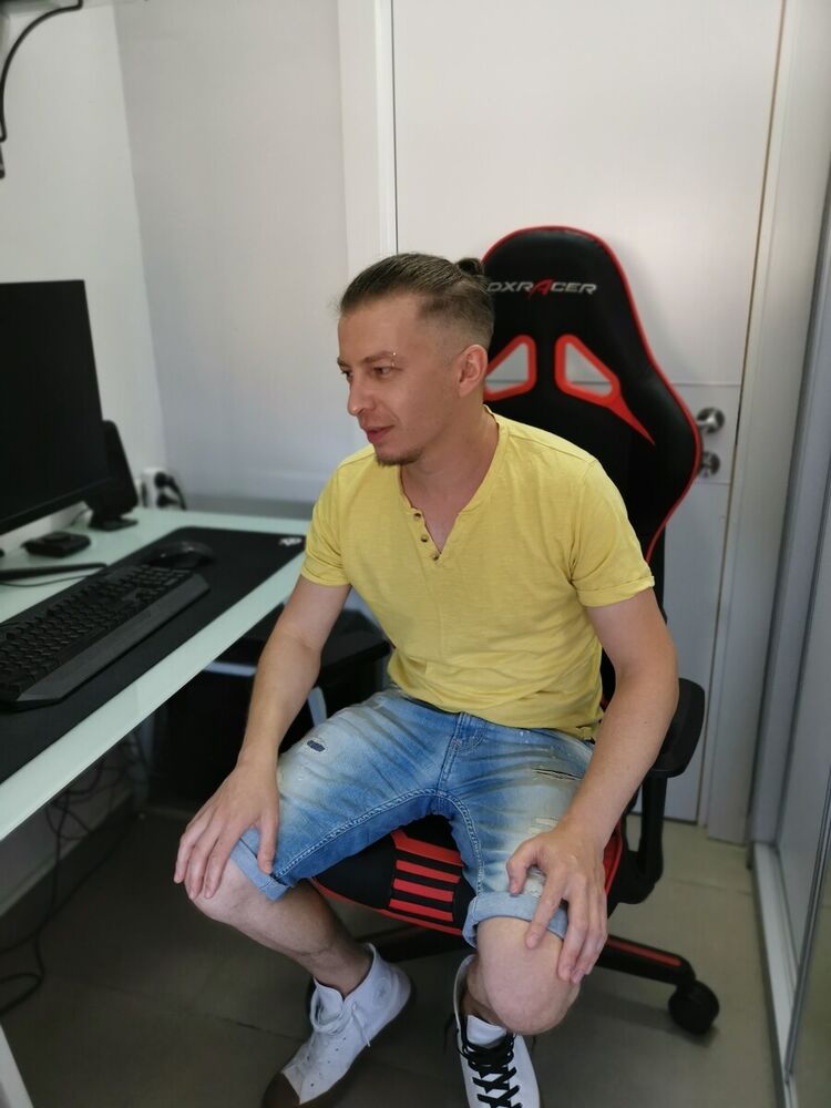  20788285  Misha, 44 ,    Tel Aviv-Yafo