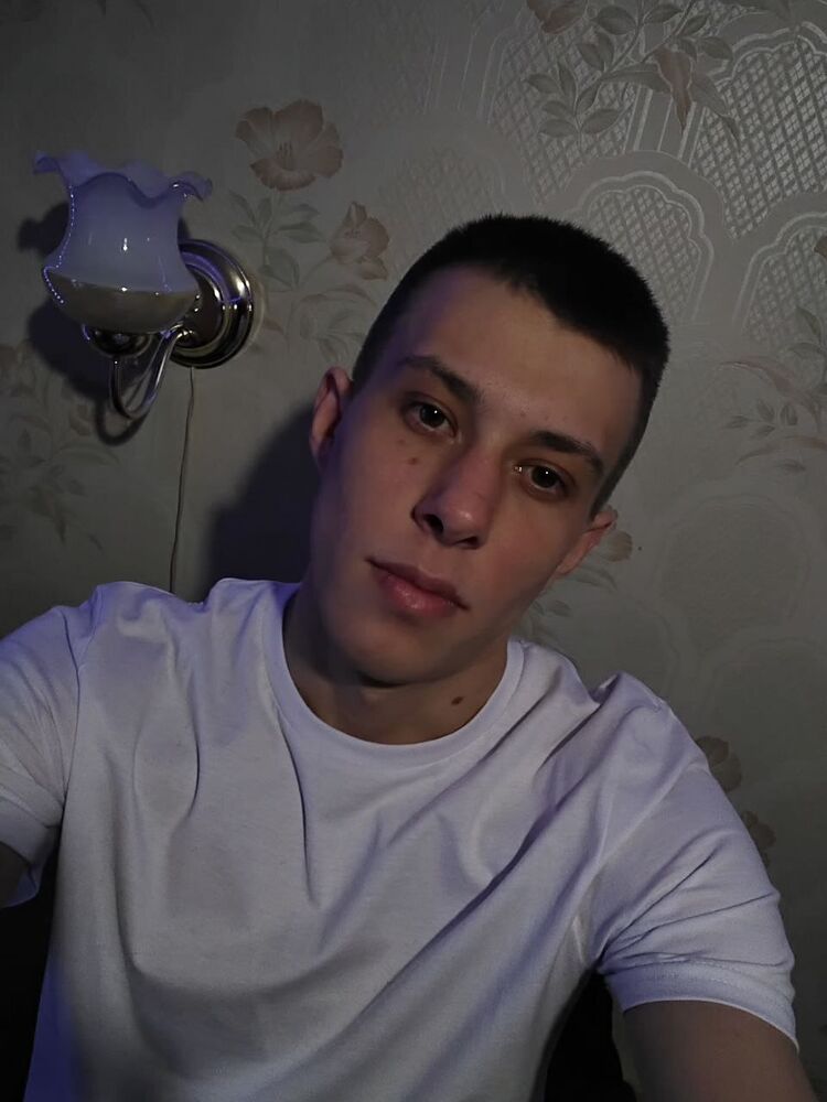  47097065  , 21 ,    