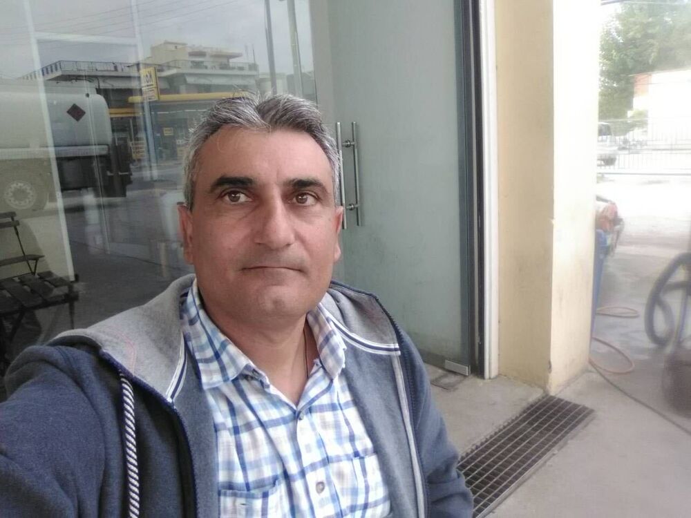  43937995  Mano, 52 ,    Nicosia