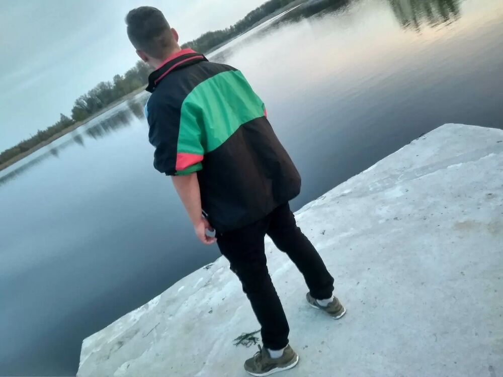  43335915  , 28 ,    