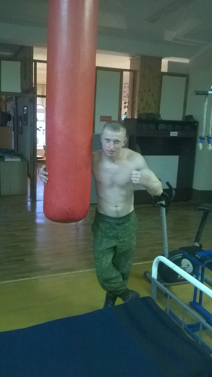  10229395  Dima, 33 ,    