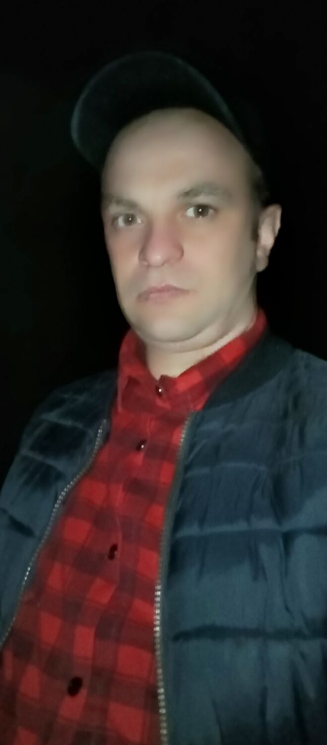  43874665  Anton, 35 ,    