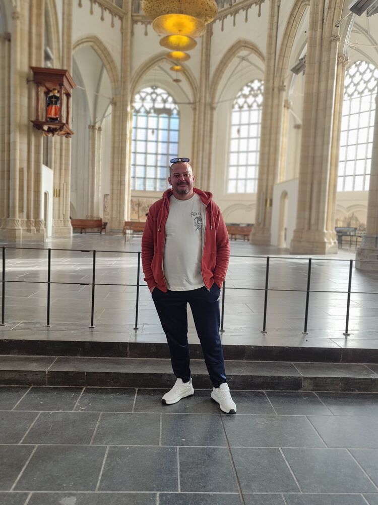  48311195  Wlad, 42 ,    Buhler