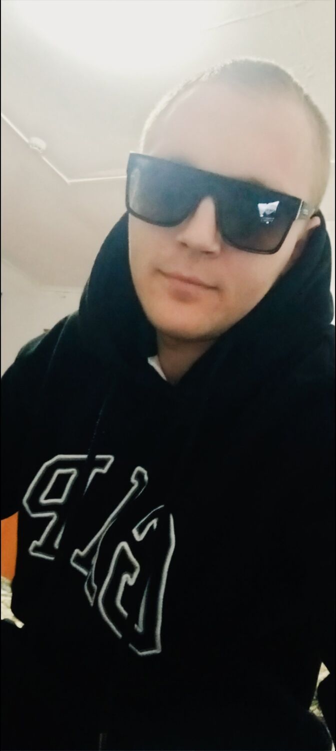  50905325  Vladislav, 26 ,    Deleted
