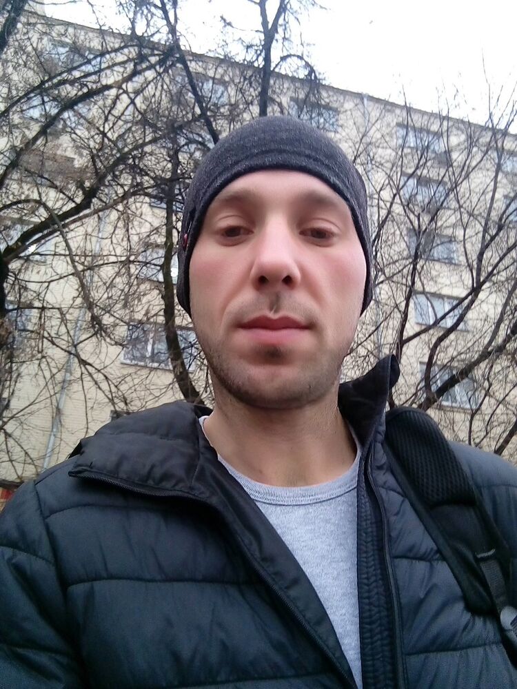  18028345  , 46 ,    