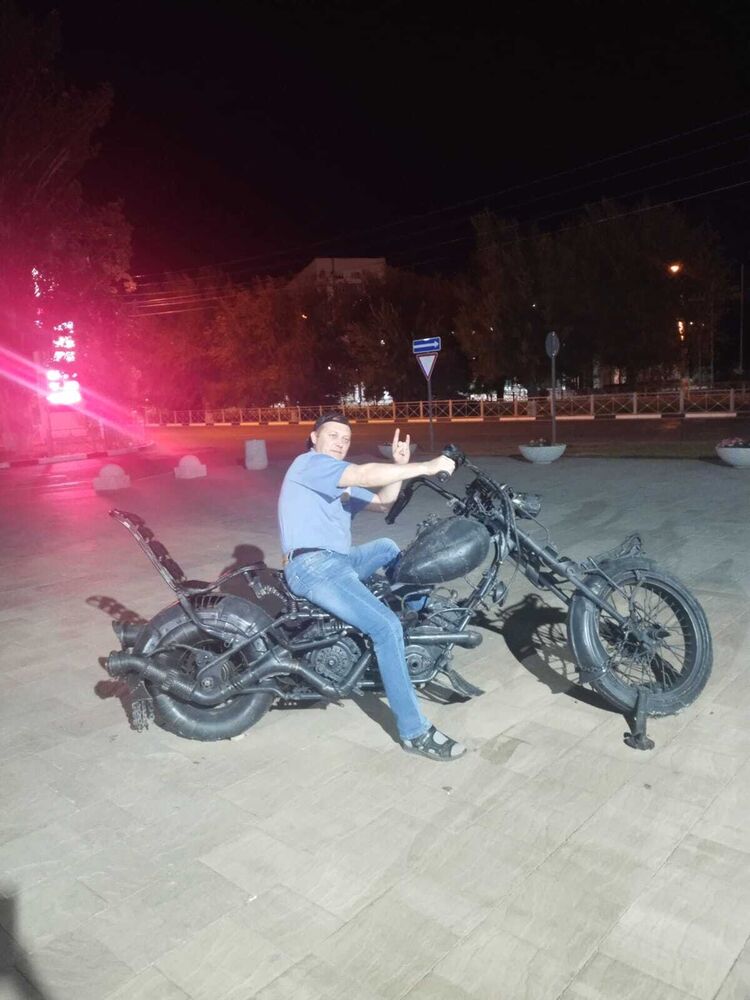  46731555  , 44 ,    