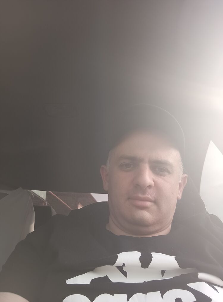  45572405  Artur, 35 ,    