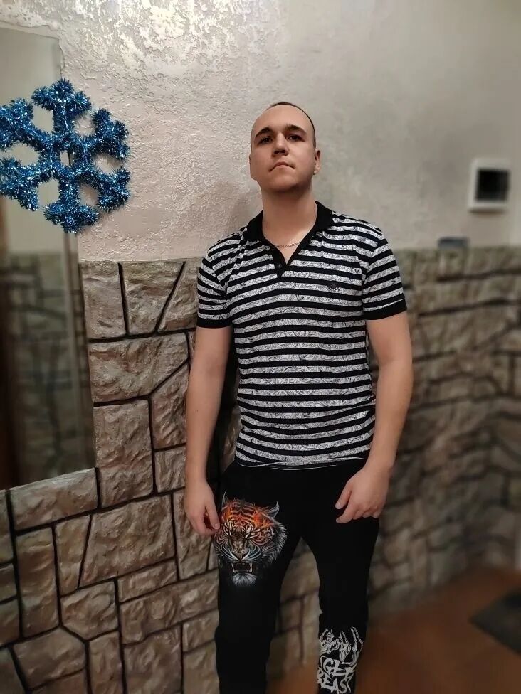  ,   Roman, 28 ,   ,   , 