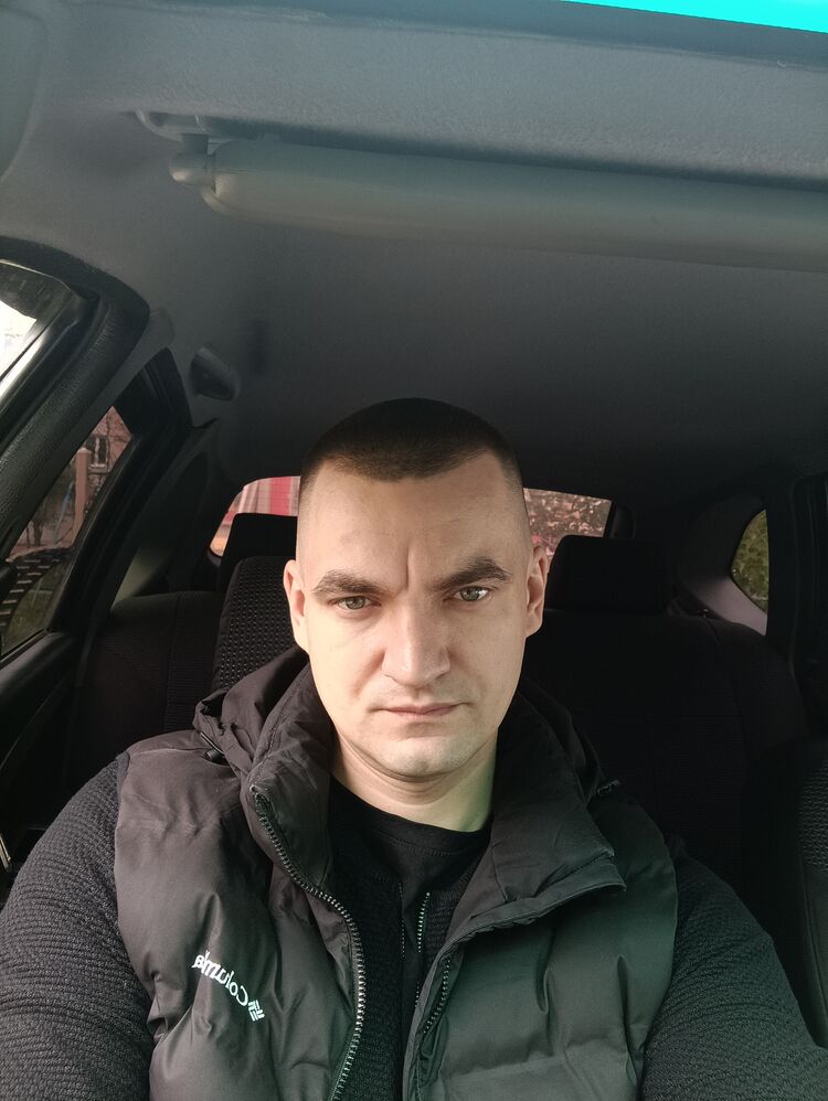  ,   Alex, 37 ,   ,   , 