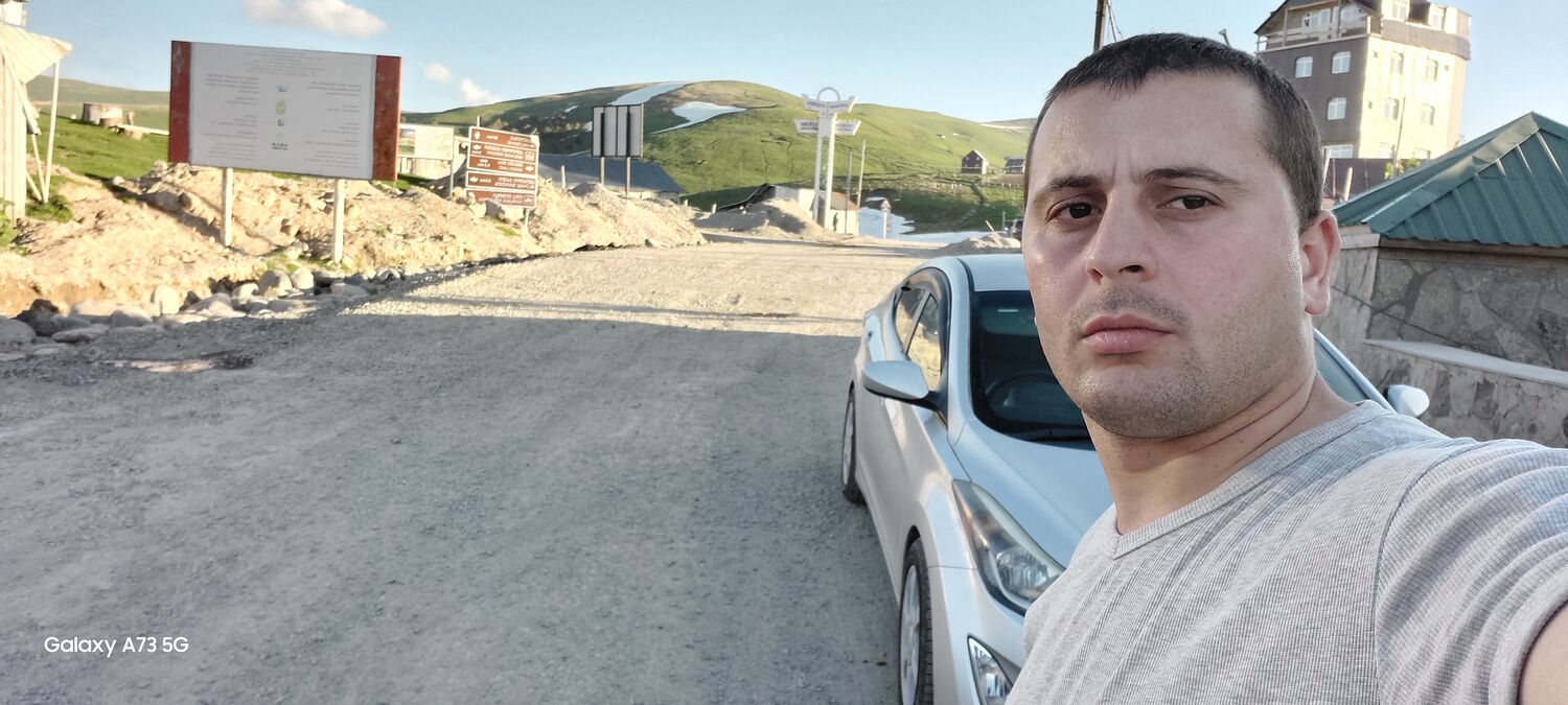  ,   Gio, 32 ,   ,   