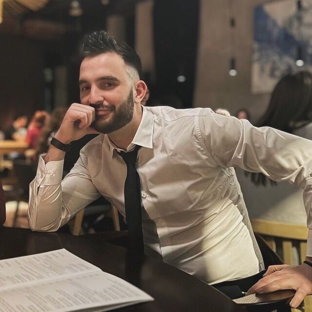  ,   Alexander, 31 ,   ,   , c 