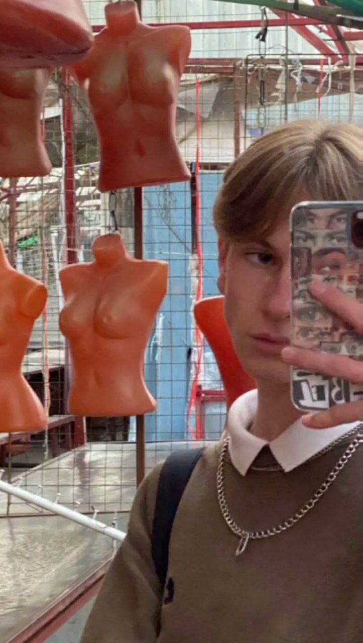  37395595  , 21 ,    -