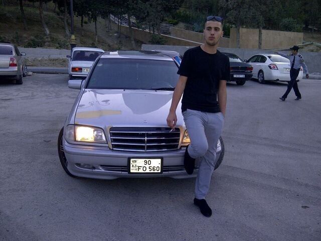  19979835  Javid, 32 ,    