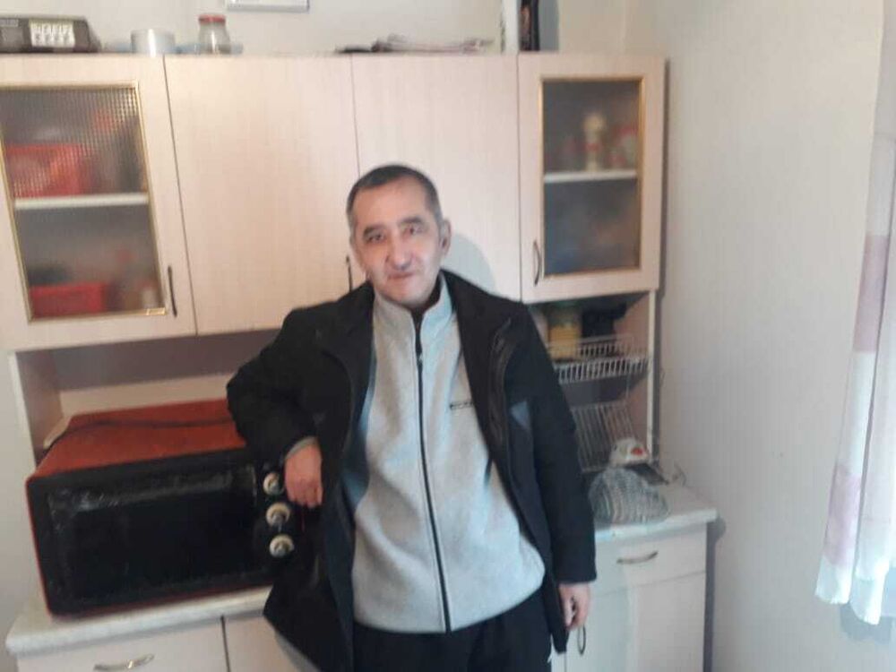  24908165  , 49 ,    