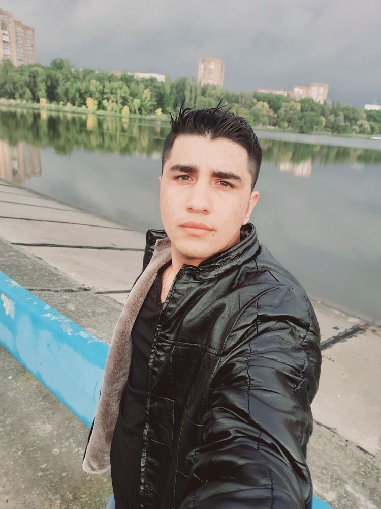  29872295  SHah ker, 24 ,    Kemerburgaz