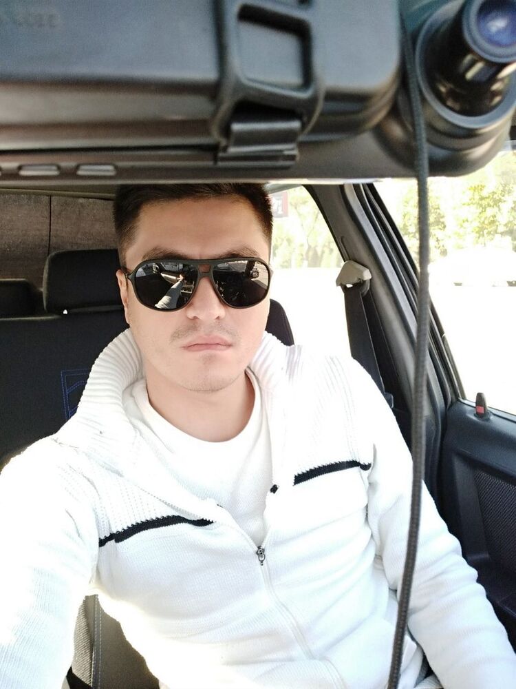  ,   Bek, 34 ,   