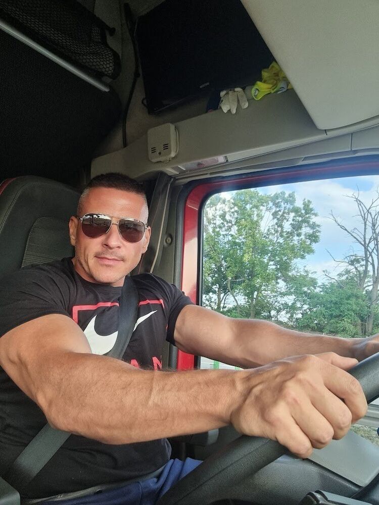  -,   , 42 ,   ,   