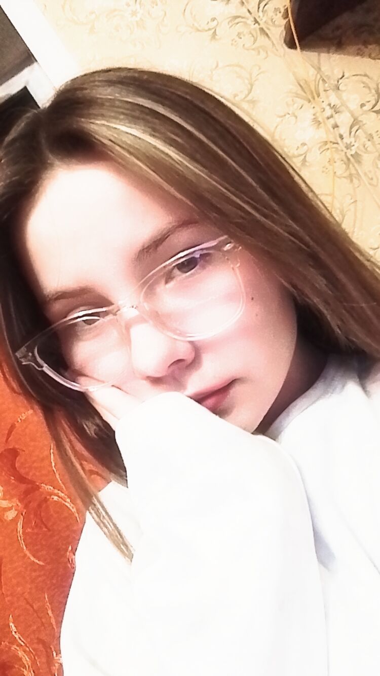  ,   Alena, 20 ,   