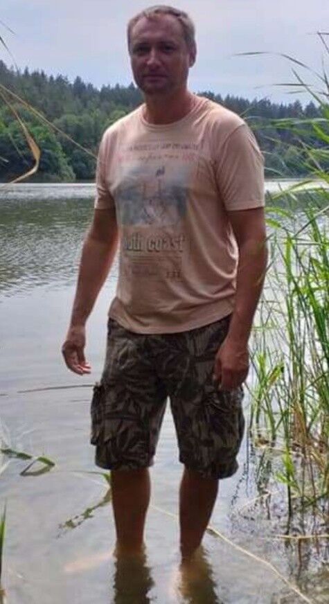  19252885  Nikola, 48 ,    