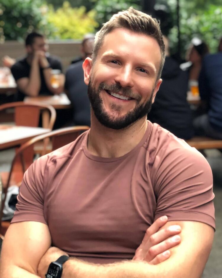  44355545  , 40 ,    -