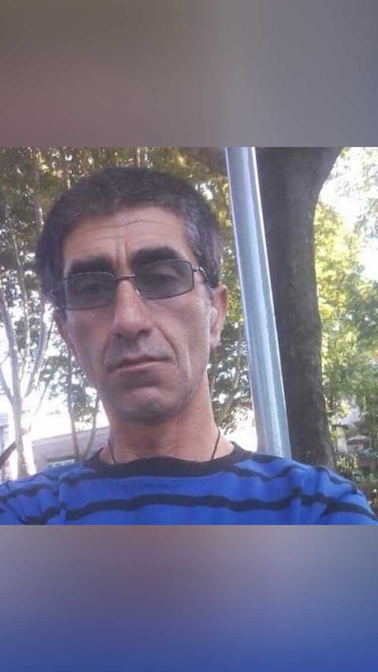  ,   Gagik, 47 ,   ,   