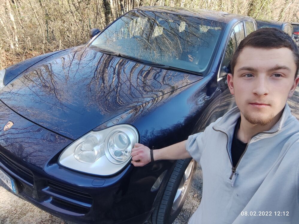  ,   Konstantin, 22 ,   ,   