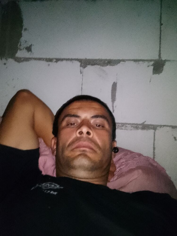  45701815  Xamza, 40 ,    