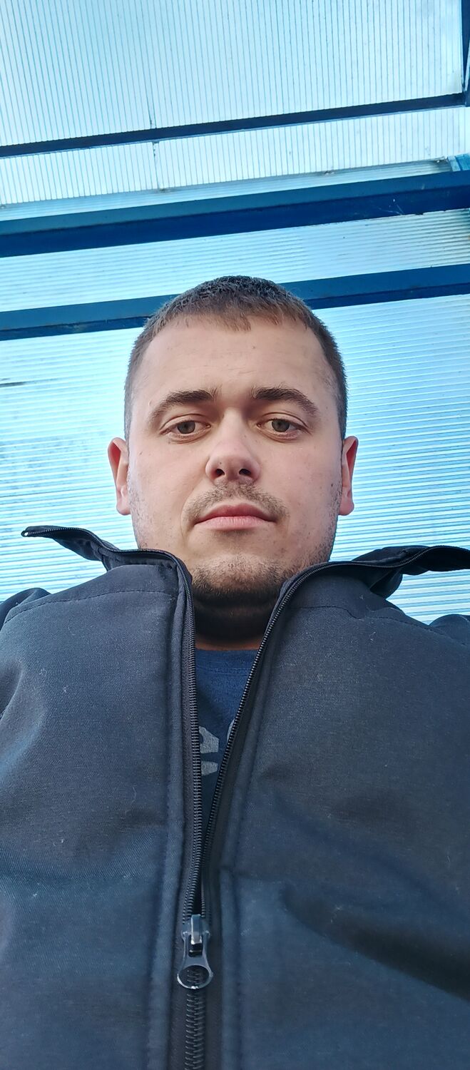  49220685  , 32 ,    