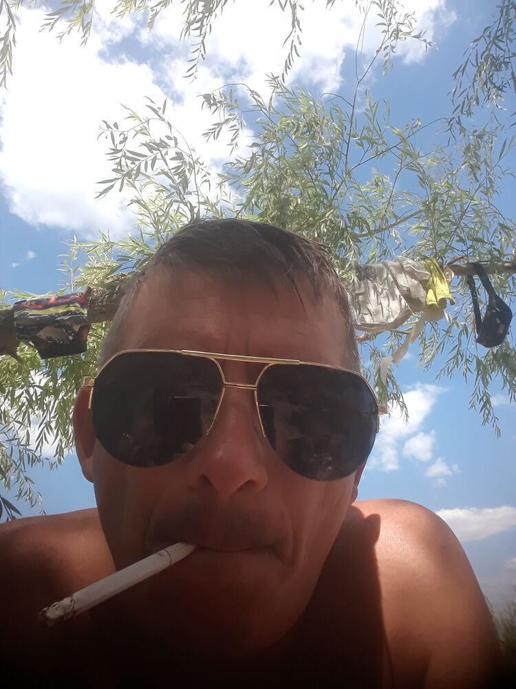  45327425  , 37 ,    