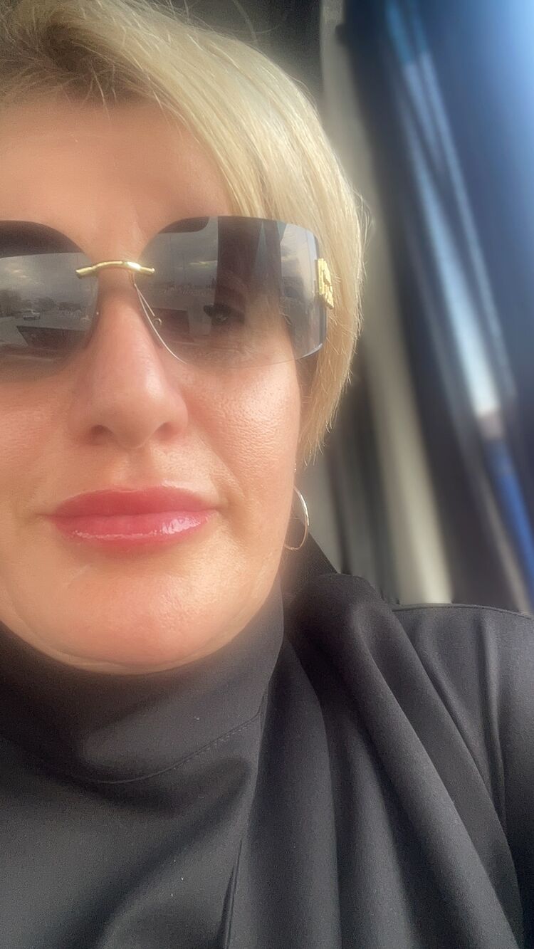  53522915  Sveta, 46 ,    