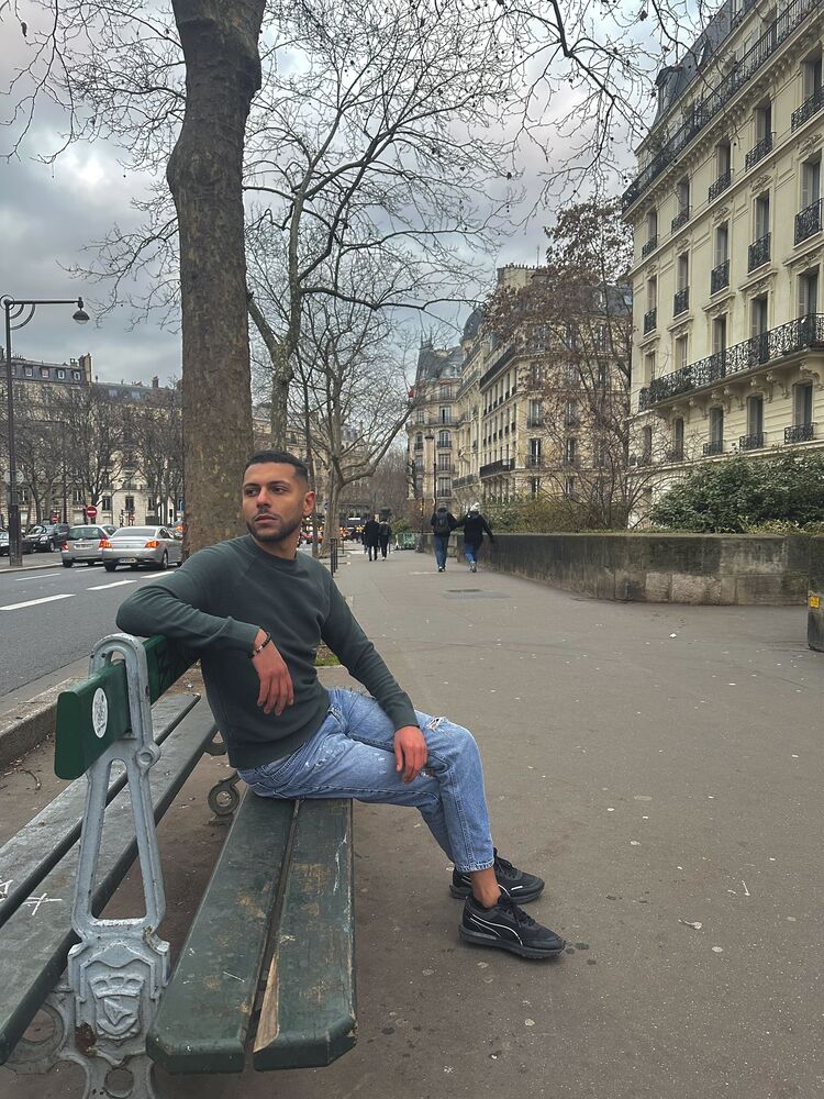  32374945  Mazen, 27 ,    