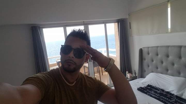  --,   Milton, 32 ,   ,   