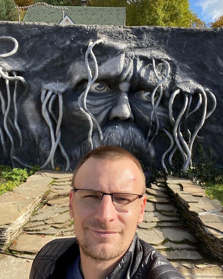  29890475  Yaris, 36 ,    