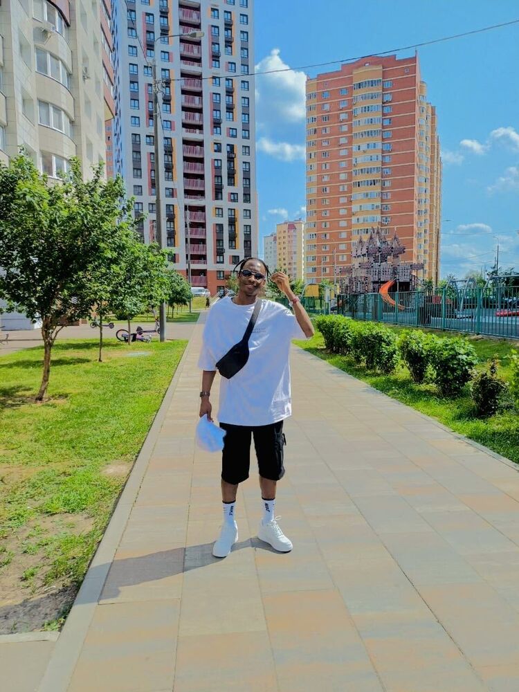  ,   Muha, 27 ,   ,   